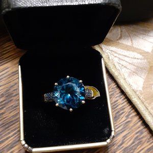 10K YELLOW GOLD BLUE TOPAZ & BLUE DIAMOND RING